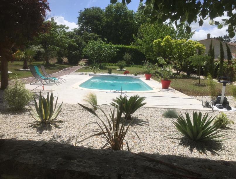 לינה וארוחת בוקר Saint-Sauveur-d'Aunis La Rochelle Et L'Aunis מראה חיצוני תמונה