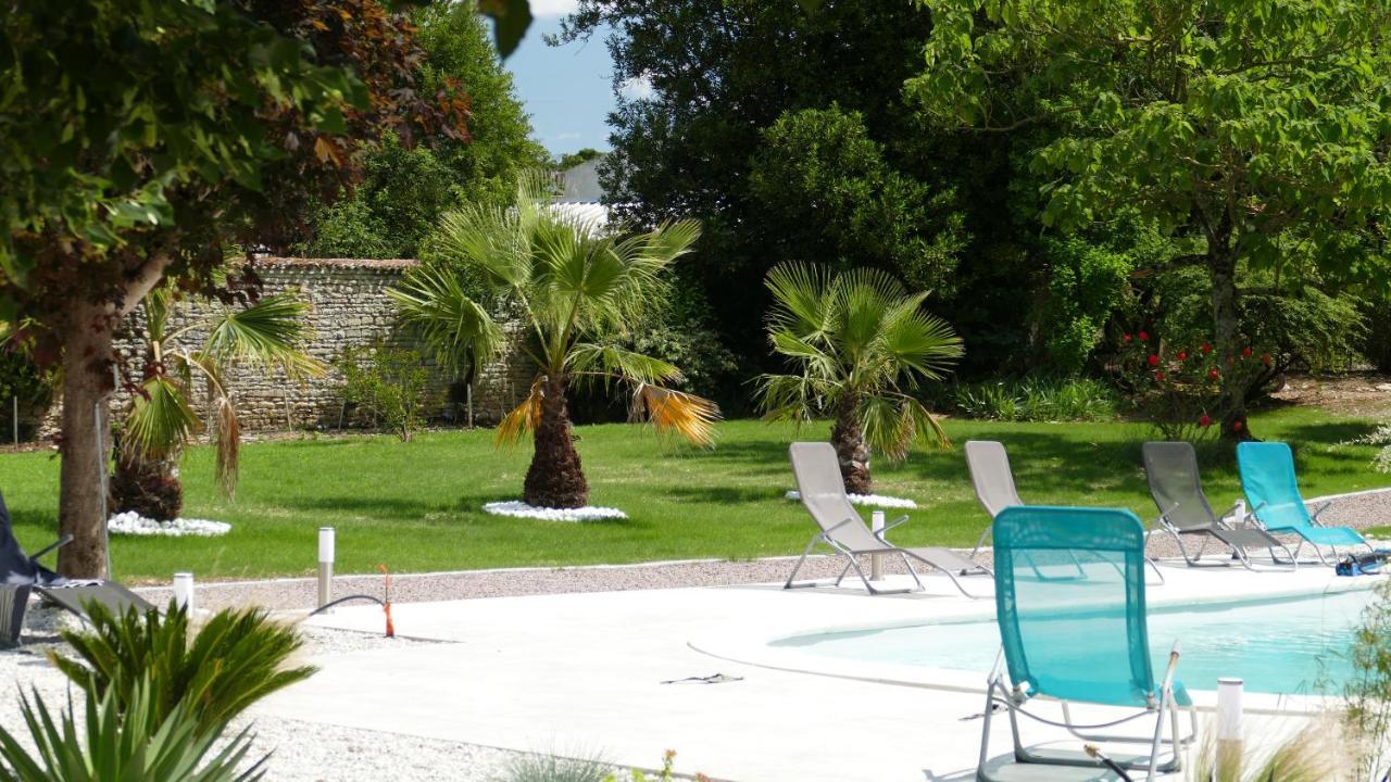 לינה וארוחת בוקר Saint-Sauveur-d'Aunis La Rochelle Et L'Aunis מראה חיצוני תמונה